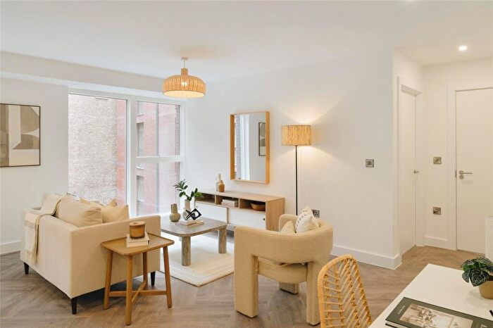 2 Bedroom Apartment For Sale In Chapmans Yard, Upper Gough Street, Birmingham, West Midlands, B1