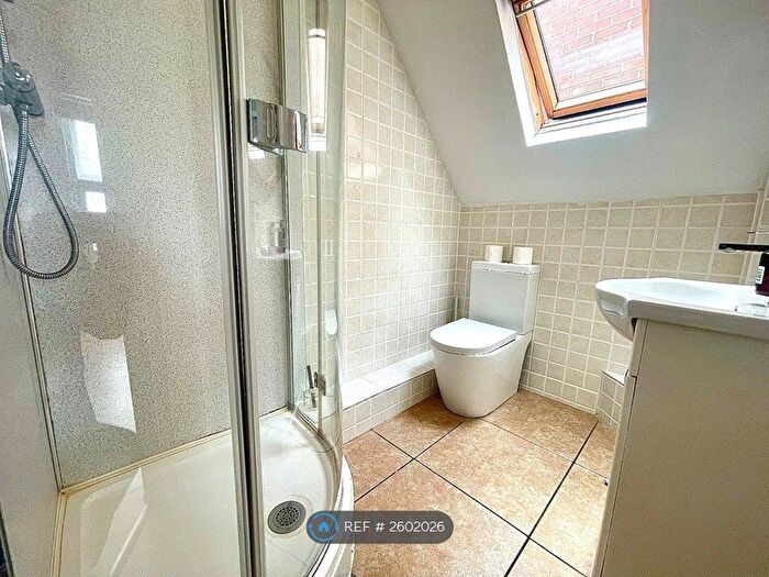 1 Bedroom Flat To Rent In Minster Road, London, NW2