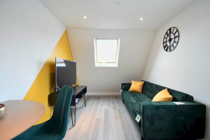 1 Bedroom Flat To Rent In Dalton Street, Cathays, CF24