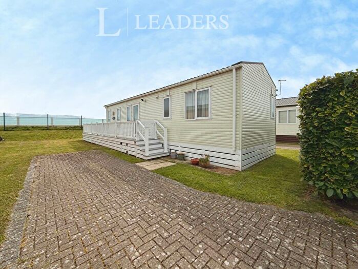 2 Bedroom Detached House For Sale In Eastern Road, Portsmouth, Hampshire, PO3