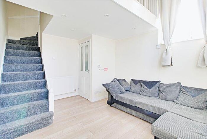1 Bedroom Flat To Rent In King Edward Road, Gillingham, ME7