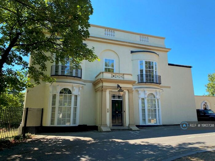 1 Bedroom Flat To Rent In Elmfield House, Doncaster, DN1