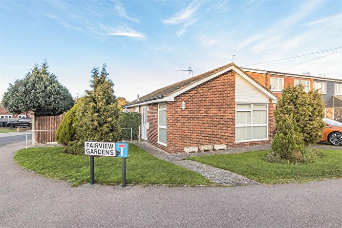 2 Bedroom Bungalow For Sale In Fairview Gardens, Meopham, DA13
