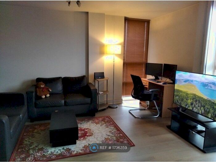 2 Bedroom Flat To Rent In Talwin Street, London, E3