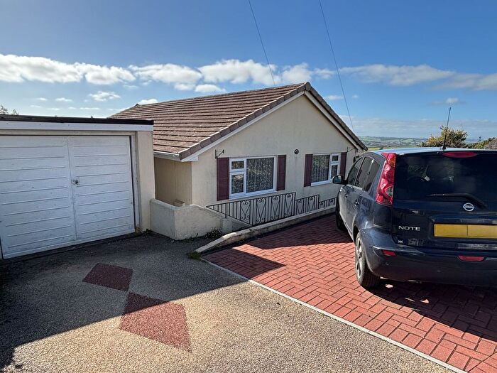 3 Bedroom Detached Bungalow To Rent In Larch Close, Teignmouth, TQ14