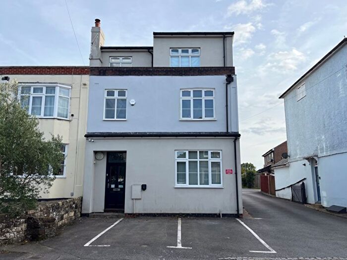4 Bedroom Semi-Detached House For Sale In High Street, Pembury, TN2