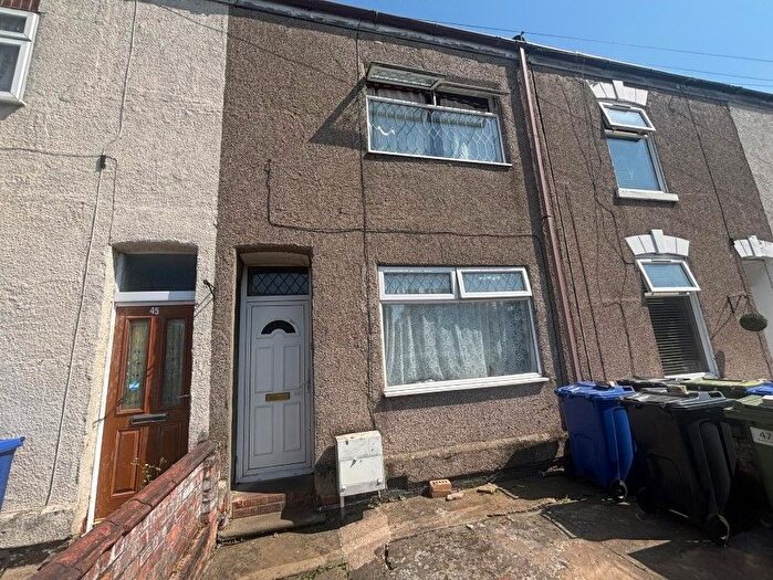 3 Bedroom Terraced House For Sale In Weelsby Street, Grimsby, DN32