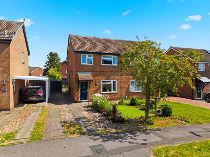 3 Bedroom Semi-Detached House For Sale In Brushfield Road, Chesterfield, S40