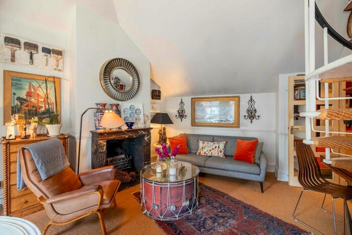 1 Bedroom Property To Rent In Clare Mews, Fulham, SW6