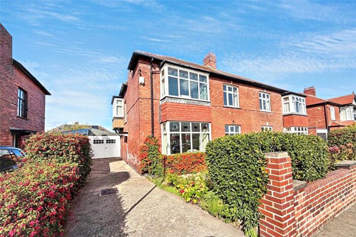 4 Bedroom Semi-Detached House For Sale In Kingsway, Tynemouth, NE30