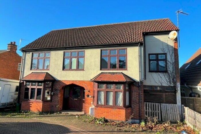 1 Bedroom Property To Rent In Ipswich Road, Colchester, CO4