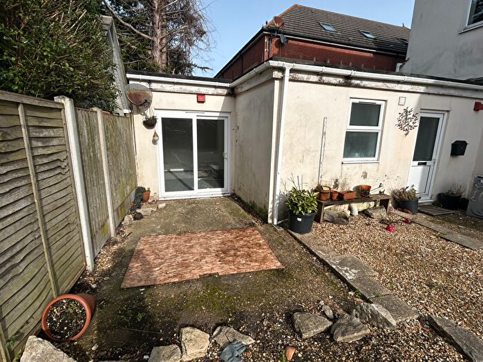 2 Bedroom Flat To Rent In Adeline Road, Boscombe, BH5