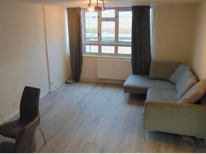 3 Bedroom Maisonette To Rent In Ladlands, Overhill Road, East Dulwich SE22