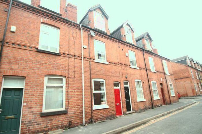 3 Bedroom Terraced House To Rent In Mettham Street, Nottingham, NG7