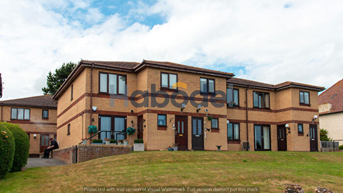 2 Bedroom Retirement Property To Rent In Alderney Court Mews, Seacroft Esplanade, Skegness, PE25