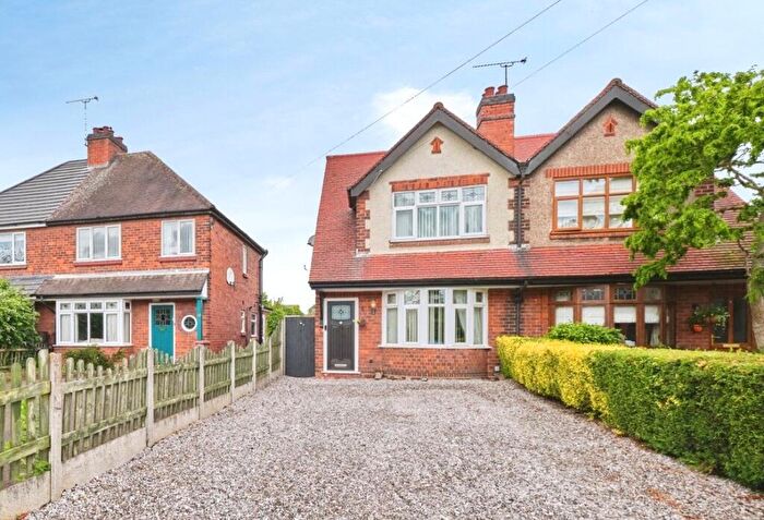 2 Bedroom Semi Detached House For Sale In Wellfield Road, Alrewas, Staffordshire, DE13