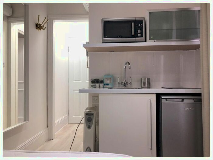 Studio To Rent In St Petersburgh Place, Bayswater, London, W2