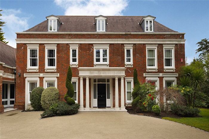 6 Bedroom Detached House To Rent In Old Avenue, Weybridge, Surrey, KT13