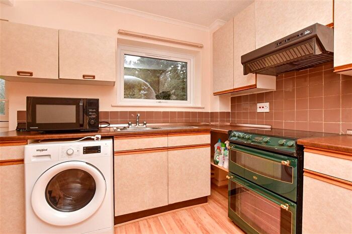 1 Bedroom Terraced House For Sale In Birchanger Road, London, SE25