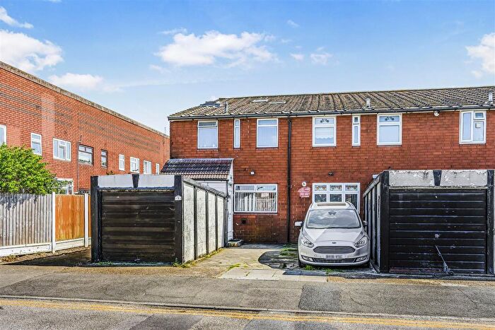 3 Bedroom Property For Sale In Sylvester Road, Walthamstow, E17