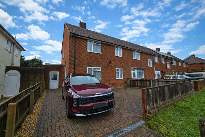 3 Bedroom End Of Terrace House For Sale In Western Avenue, Bournemouth, BH10