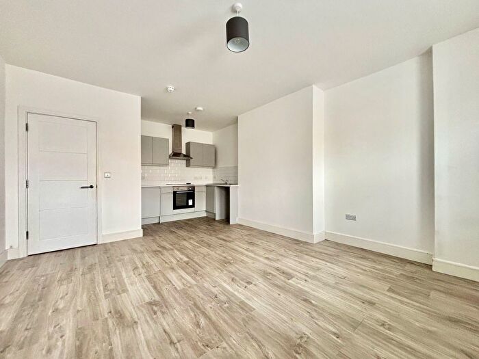 1 Bedroom Flat To Rent In College Place, Southampton, SO15