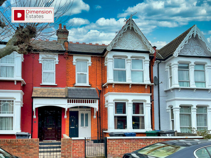 2 Bedroom Flat To Rent In Churchfield Avenue, London, N12