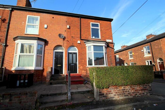 7 Bedroom Private Hall To Rent In Derby Road, Fallowfield, M14