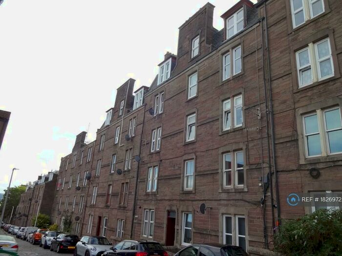 2 Bedroom Flat To Rent In Step Row, Dundee, DD2