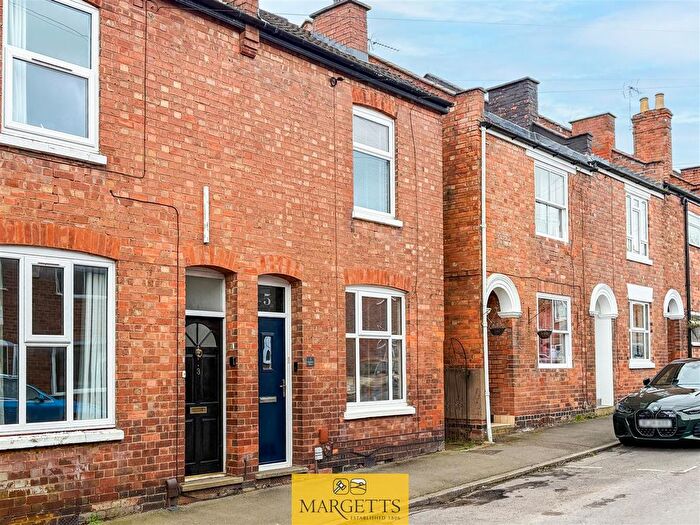 2 Bedroom End Terrace House For Sale In Humphris Street, Warwick, CV34