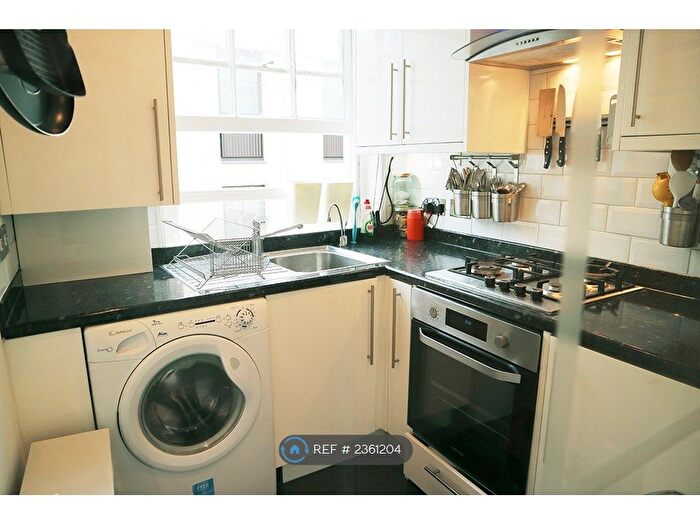 1 Bedroom Flat To Rent In Victoria Chambers, London, EC2A