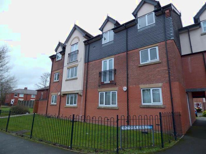 2 Bedroom Flat To Rent In Victoria Court, Victoria Lane, Whitefield, M45