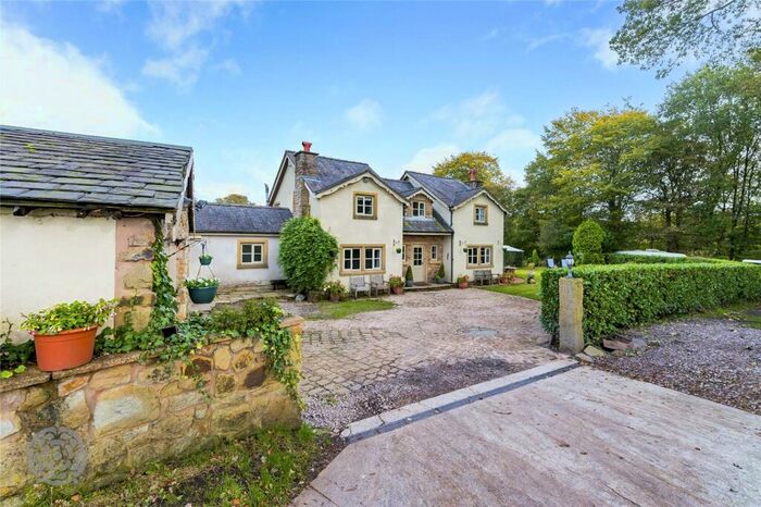 4 Bedroom Detached House For Sale In Burgh Lane South, Chorley, Lancashire, PR7