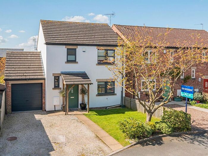 3 Bedroom Detached House For Sale In Chapel Close, Church Fenton, Tadcaster, LS24