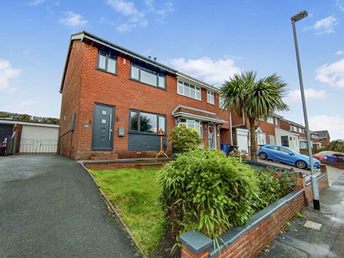 3 Bedroom Semi-Detached House For Sale In Peckforton View, Kidsgrove, Stoke-On-Trent, ST7