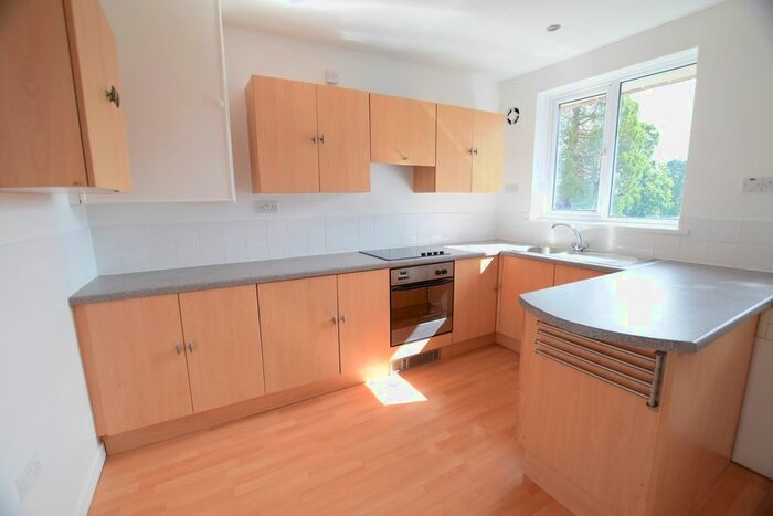 2 Bedroom Flat To Rent In Sefton Court, Maes-Yr-Awel, Radyr, Cardiff., CF15