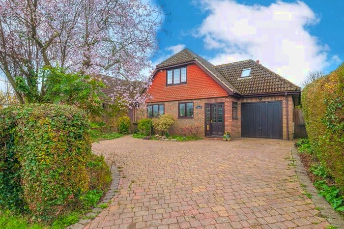 4 Bedroom Detached House To Rent In Homestead Road, Edenbridge, TN8