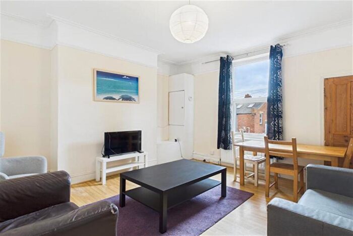 4 Bedroom Maisonette To Rent In Jesmond, Newcastle Upon Tyne, NE2