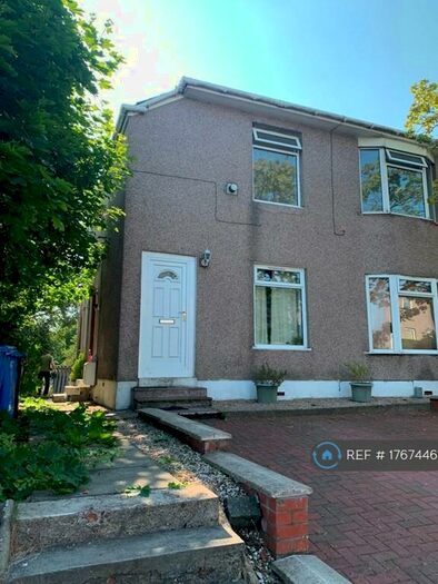 3 Bedroom Flat To Rent In Bankhead Road, Glasgow, G73