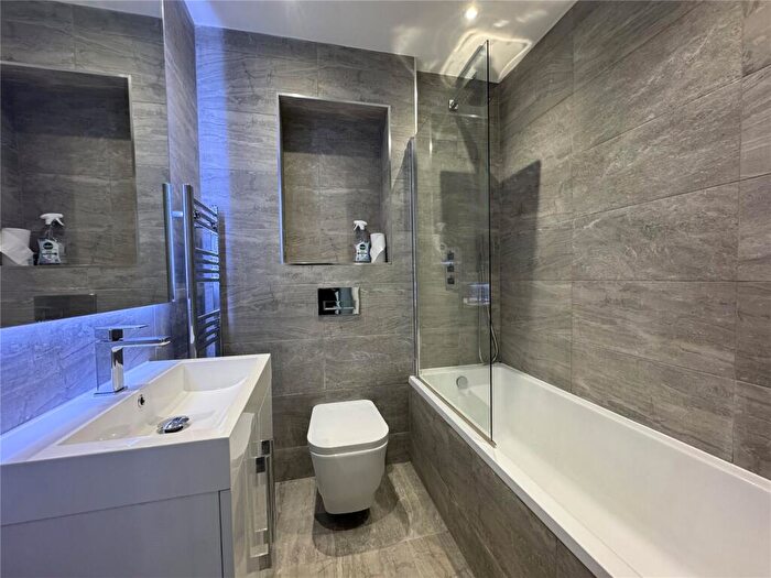 2 Bedroom Apartment To Rent In Vista House, Lincoln Road, Dorking, Surrey, RH4