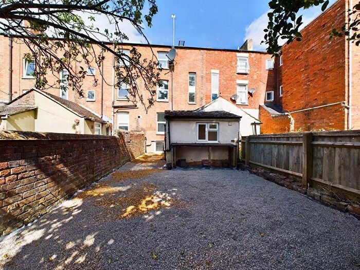 2 Bedroom Flat For Sale In Wellington Street, Gloucester, GL1