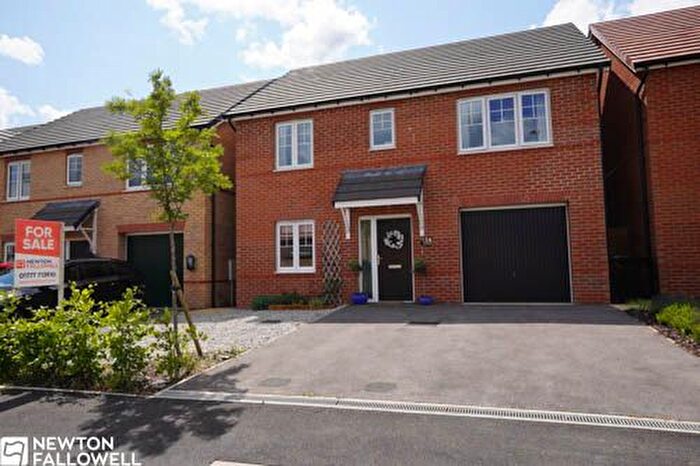 4 Bedroom Detached House For Sale In Dowbiggin Place, Retford, DN22