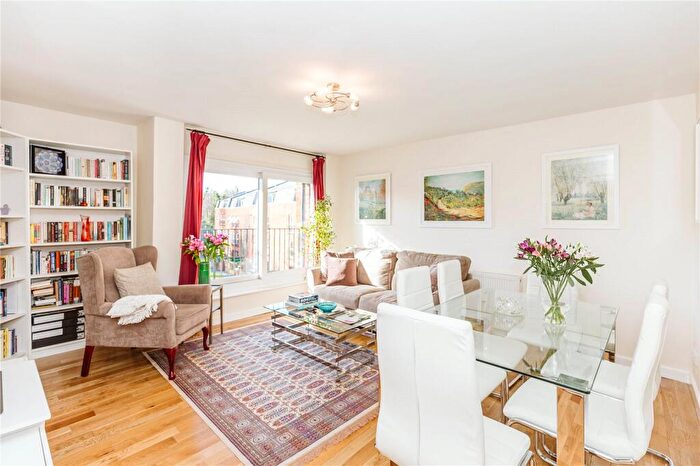 2 Bedroom Apartment To Rent In Alma Court, Clifton, Bristol, BS8