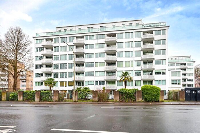 2 Bedroom Apartment To Rent In London Road, Preston, BN1