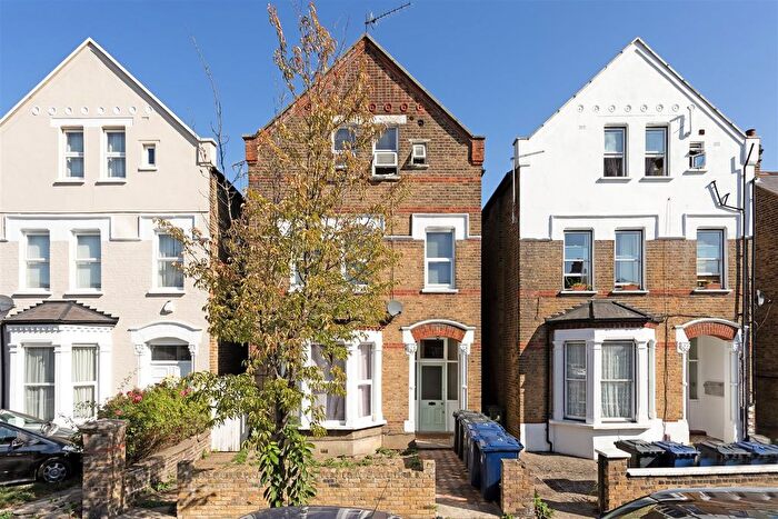 Studio To Rent In Albany Road, London, W13