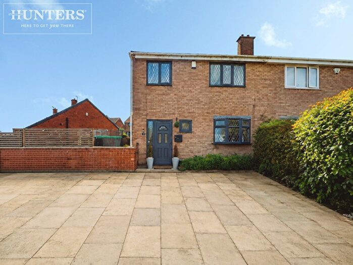 3 Bedroom Property For Sale In Fylde Close, Barnsley, S71