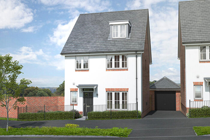 3 Bedroom Detached House For Sale In Birchwood, Farnham, GU9
