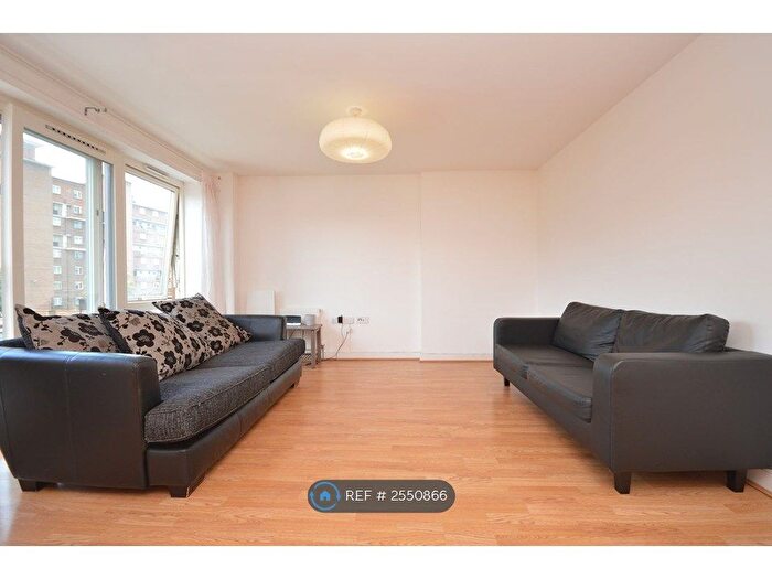 4 Bedroom Flat To Rent In George Scott House, London, E1