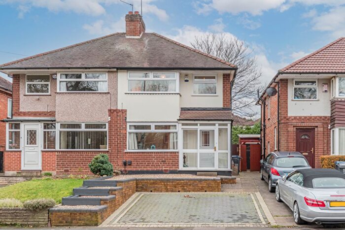 3 Bedroom Semi-Detached House To Rent In Whitehill Lane, Birmingham, West Midlands, B29