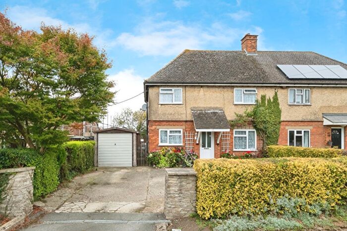 3 Bedroom Semi Detached House For Sale In Stratford Road, Nash, Milton Keynes, Buckinghamshire, MK17